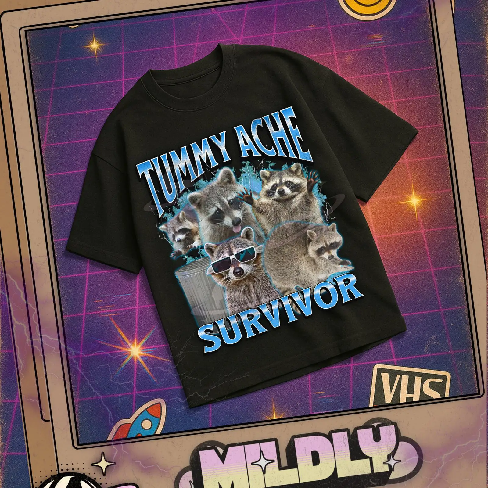 Vintage Fashion Gen Z - おなかの痛みを抱えた生存者面白いアライグマのミームブートレッグTシャツUnhinged Cursed Ironic Gen Z GifTヴィンテージウォッシュドファッションスタイリッシュ