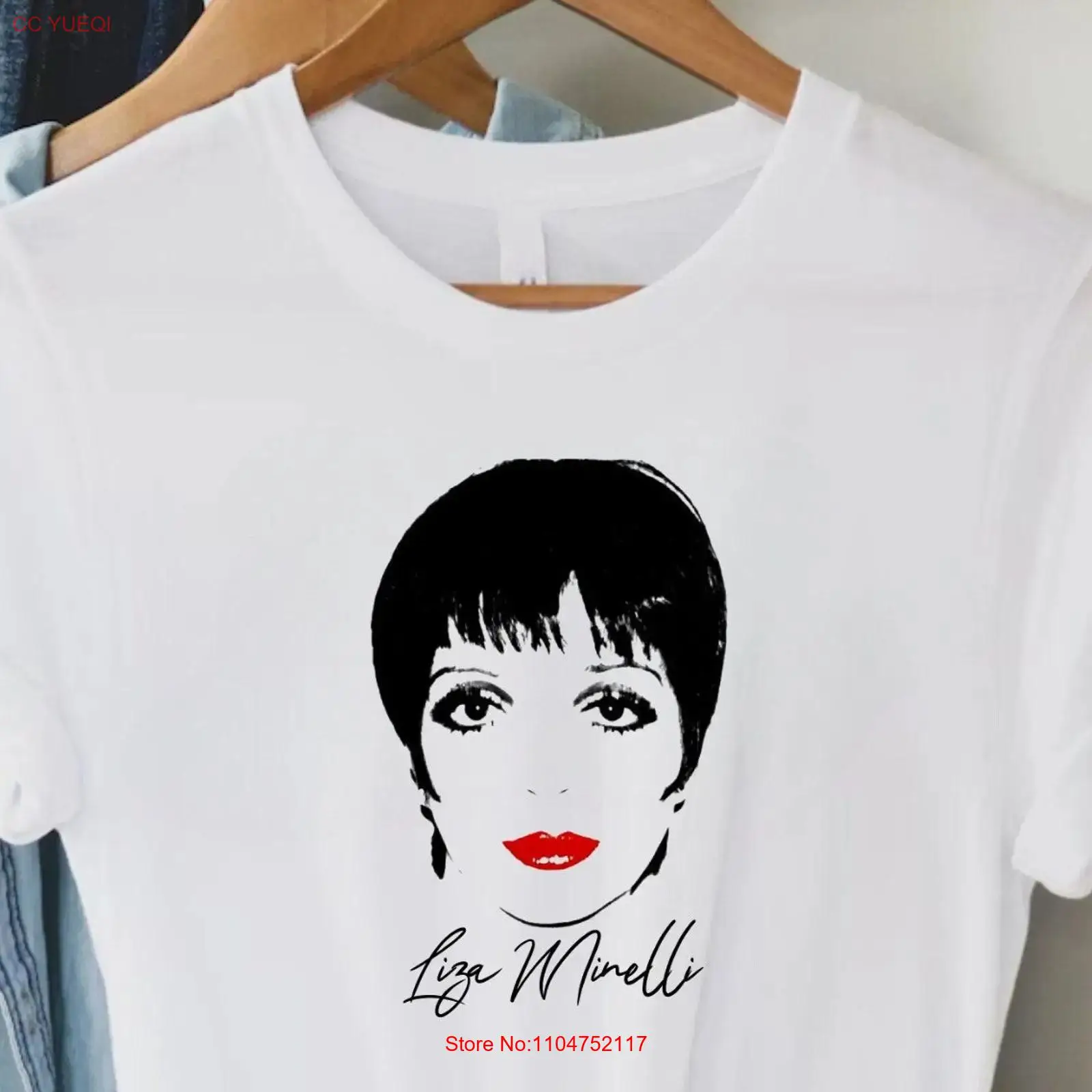 Vintage Fashion Icons - リザ・ミネリの象徴的なTシャツ エンターテイメントの伝説へのトリビュート ヴィンテージ ウォッシュド加工のデザイナー服 スタイリッシュなファッション