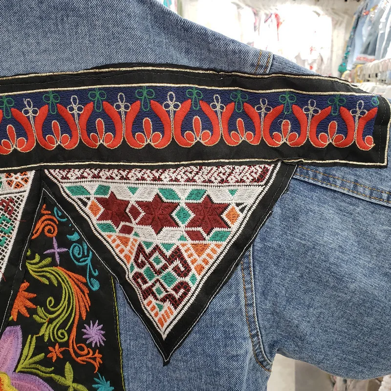 Patchwork Jean Jacket - ヴィンテージブルー刺繍スパンコールタッセルデニムジャケット女性カウボーイ上着秋ルーズショートビッグポケットジーンズジャケット女性