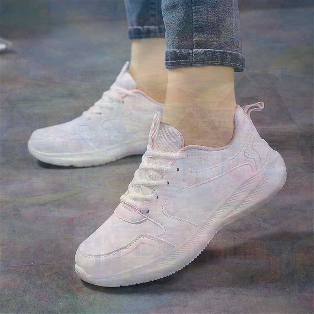 サイズ 44 低レトロ靴男のウォーキングシューズ男性スニーカ - Vintage Fashion Collecting And Wearing Designer Classics のレビューと価格