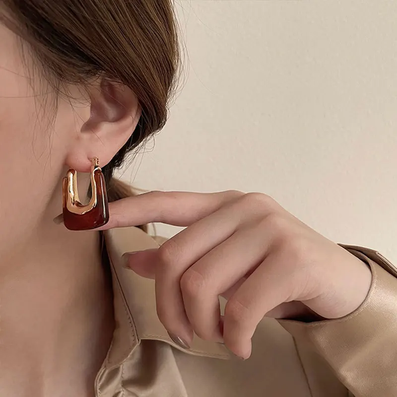 新しい絶妙な透明樹脂ジオメトリスクエアフープイヤリング女性の - Vintage Fashion Korea のレビューと価格