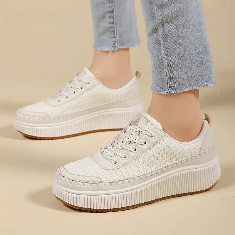 女性用スニーカー,高級ブランド,有名ブランド,秋 - Vintage Fashion Collecting And Wearing Designer Classics のレビューと価格