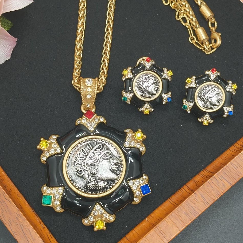 セット ブラック ビー ペンダント ネックレス イヤリング  - Vintage Fashion Rings のレビューと価格