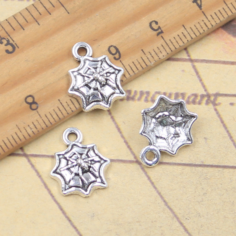 30 個チャームハロウィンクモの巣 15 × 12 ミリメー - Vintage Fashion Finds のレビューと価格