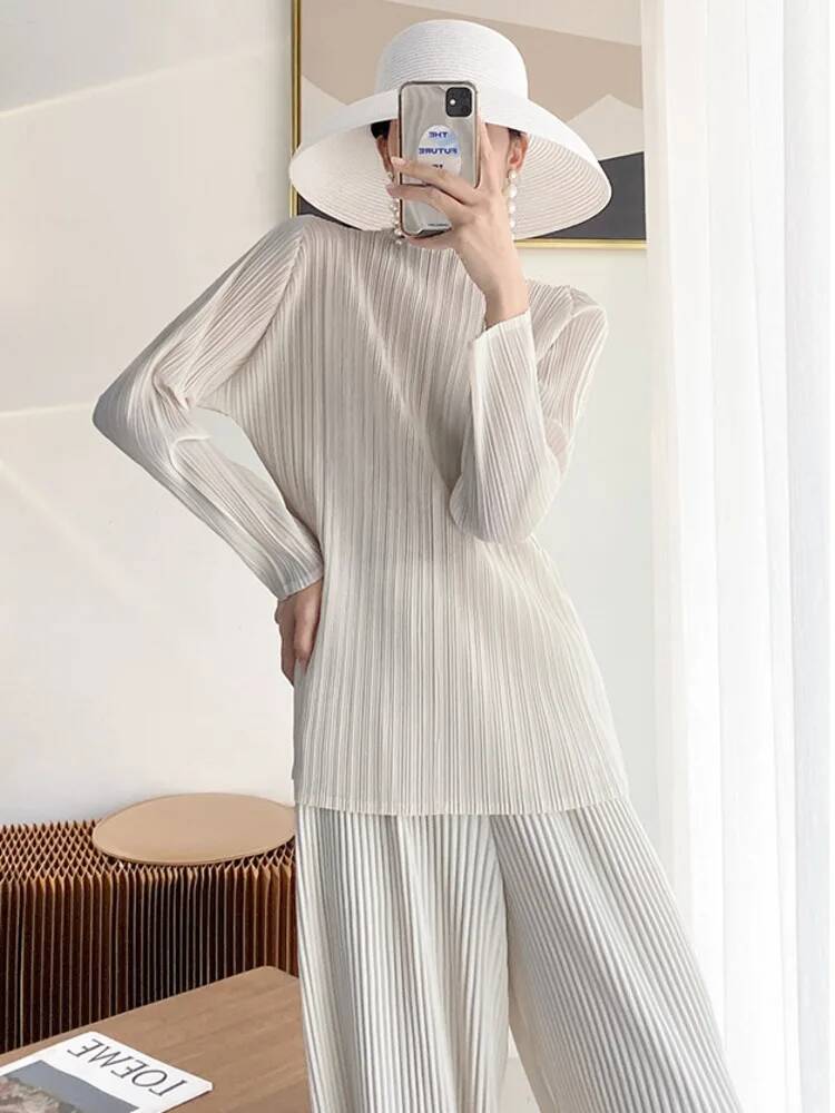 ファッションソリッドカラー折り目Tシャツ女性のラウンドネック - Vintage Fashion Build のレビューと価格