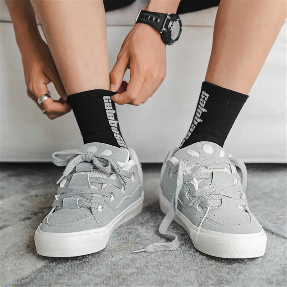 女性用スポーツスニーカー,レース付きスニーカー,ヒップホップ - Vintage Fashion Collecting And Wearing Designer Classics のレビューと価格