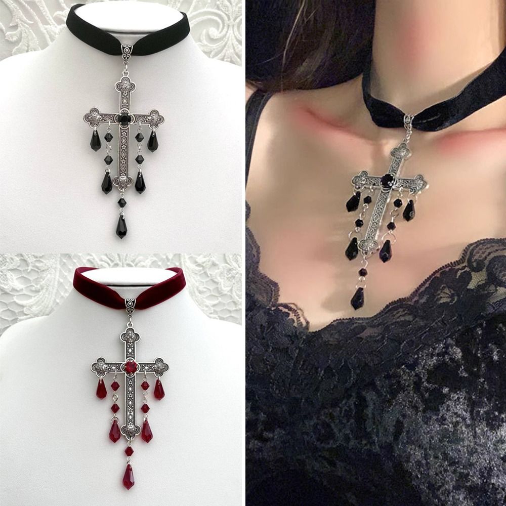 レトロスタイル 大きなクロスペンダント チョーカー レッドカ - Vintage Fashion Look のレビューと価格
