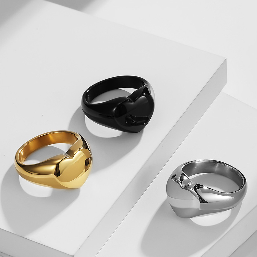 カスタマイズされた女性シグネットリングかわいいハート Rou - Vintage Fashion Rings のレビューと価格